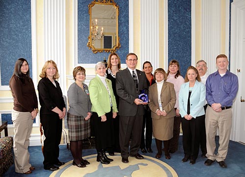 dr_stollings_group_photo.jpg